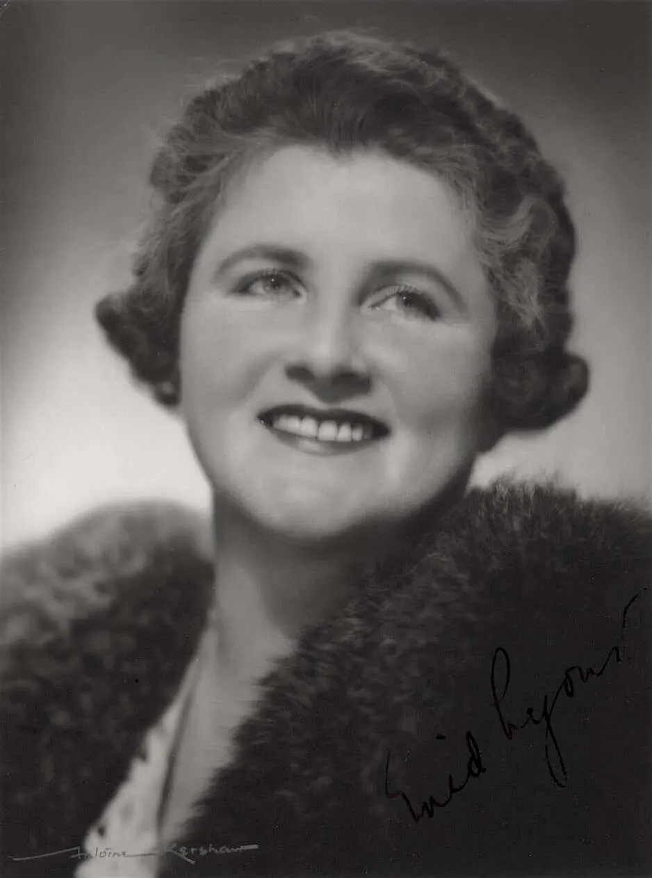 Dame Enid Lyons: The first female cabinet minister and the last Vice-President (other than Killen) to not also hold another portfolio.